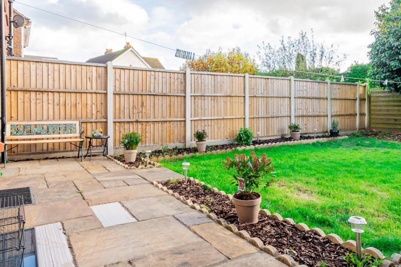 Stunning Place, Close To Windsor & Heathrow & Private Parking Holiday home